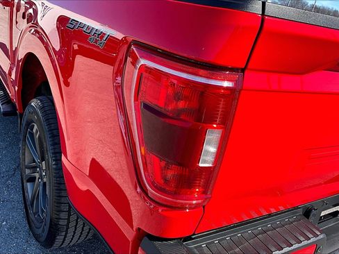 Certified 2022 Ford F150 XLT w/ Equipment Group 302A High image 31