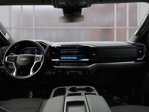 Used 2024 Chevrolet Silverado 2500 LT image 16