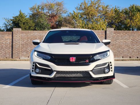 Used 2020 Honda Civic Type R image 2