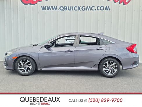 Used 2018 Honda Civic EX image 4