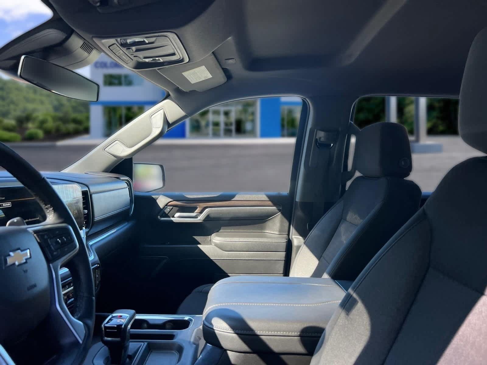 Certified 2023 Chevrolet Silverado 1500 LT AWD/4WD image 12