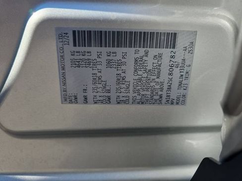 Used 2025 Nissan Rogue SV FWD image 39
