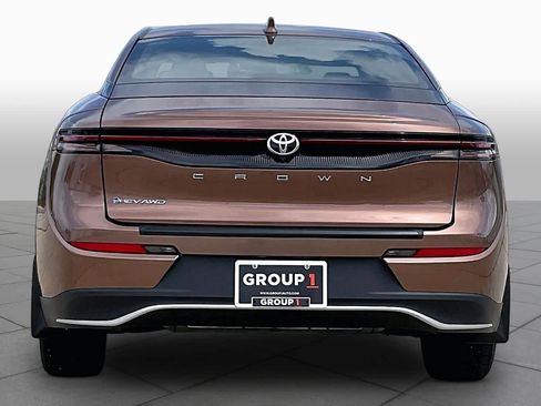 Used 2026 Toyota Crown AWD/4WD image 5