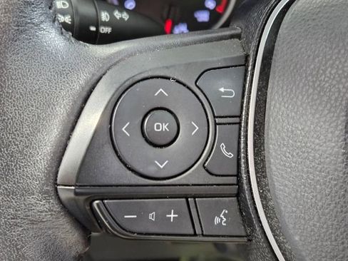Used 2021 Toyota RAV4 XLE Premium FWD image 26