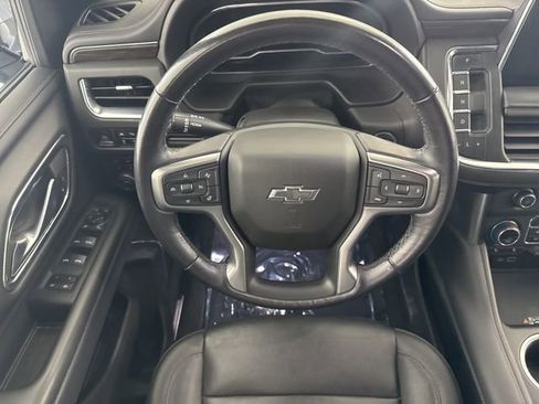 Used 2022 Chevrolet Suburban Z71 w/ Luxury Package image 27