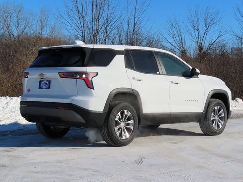 New 2026 Chevrolet Equinox LT w/ Safety and Technology Package FWD image 3