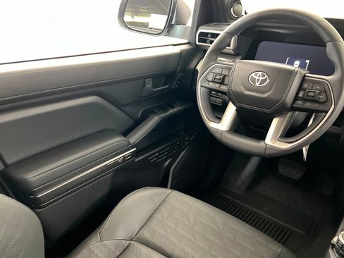 New 2026 Toyota 4Runner TRD Off-Road Premium image 11