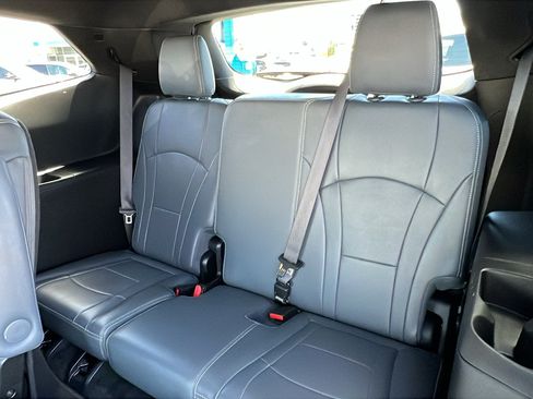 Certified 2024 Buick Enclave Premium AWD/4WD image 16