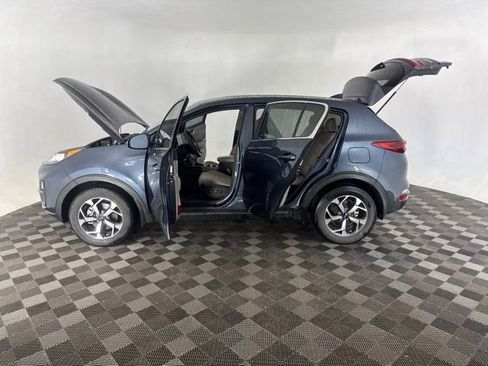 Used 2020 Kia Sportage LX w/ LX Popular Package AWD/4WD image 11
