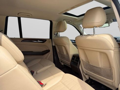 Used 2019 Mercedes-Benz GLS 450 4MATIC image 32