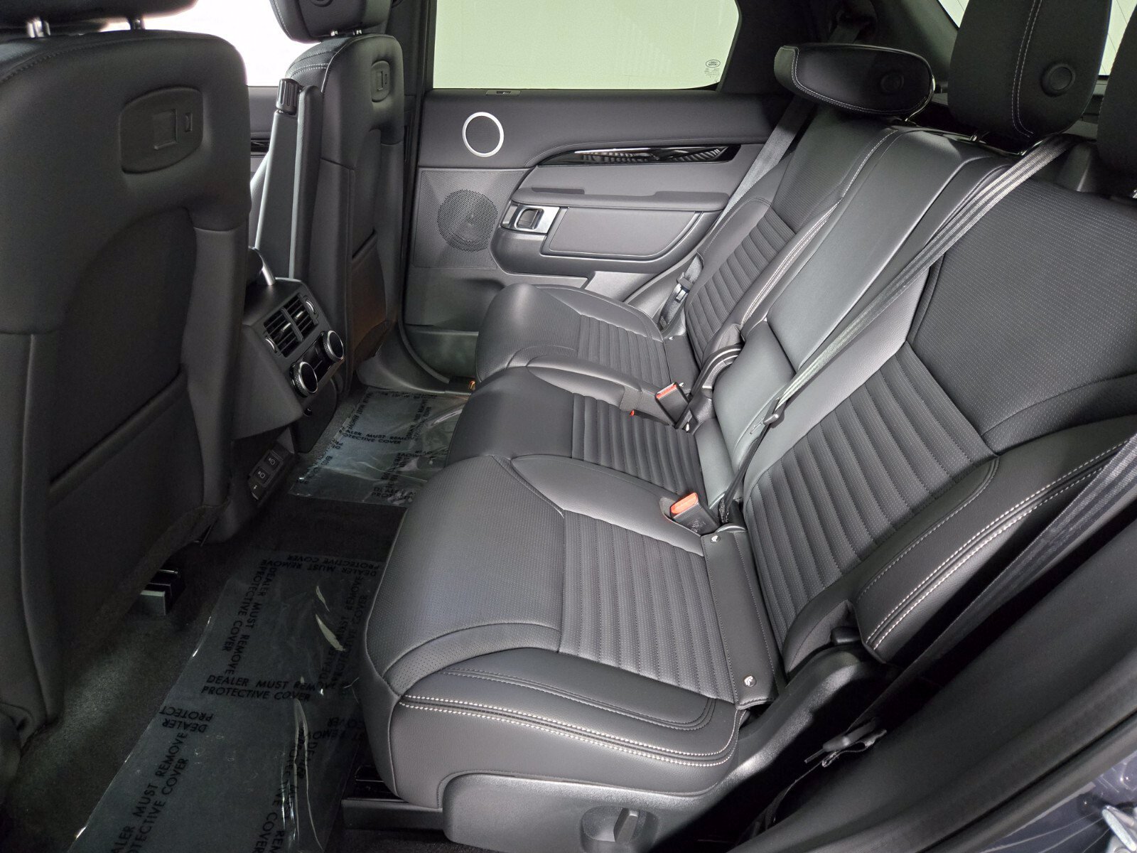New 2026 Land Rover Discovery S AWD/4WD image 5