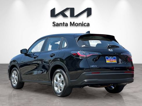Used 2023 Honda HR-V LX image 4