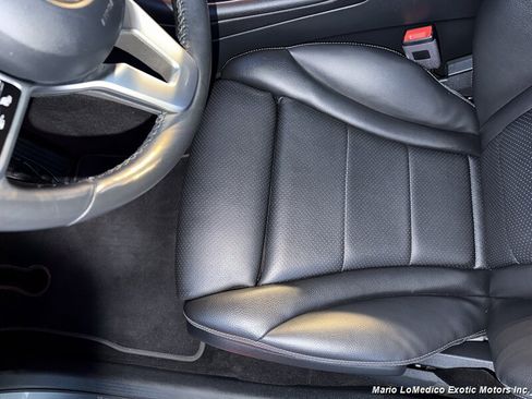 Used 2021 Mercedes-Benz GLC 300 4MATIC image 29