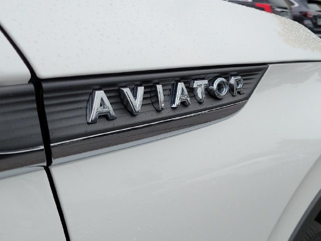 Used 2025 Lincoln Aviator Reserve w/ Equipment Group 201A AWD/4WD image 31