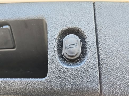 Used 2019 Chevrolet Tahoe LT image 61