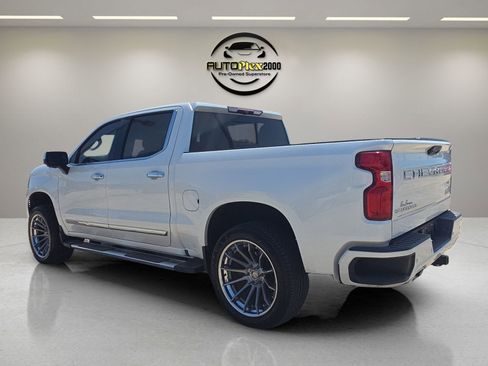 Used 2022 Chevrolet Silverado 1500 High Country w/ Z71 Off-Road Package image 5