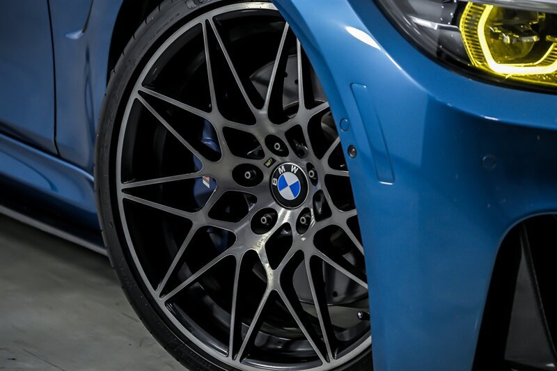 Used 2018 BMW M3 RWD image 3