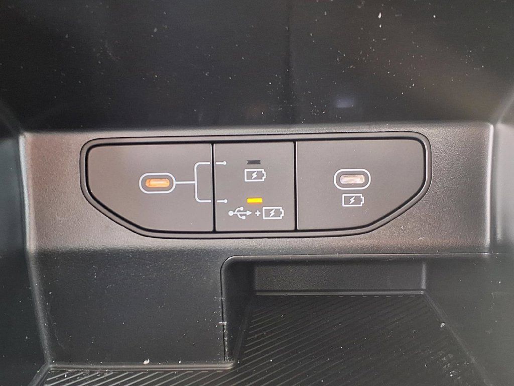 Certified 2026 Kia Sorento LX FWD image 5