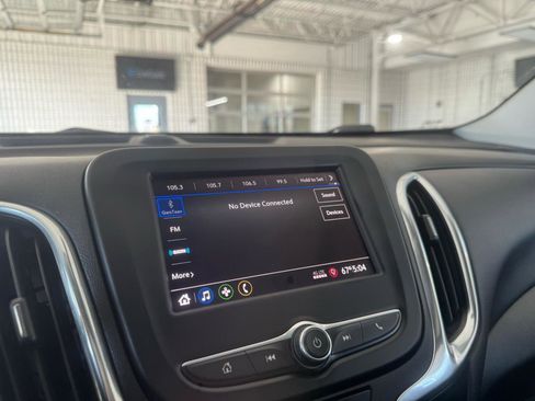 Used 2021 Chevrolet Equinox LT AWD/4WD image 48