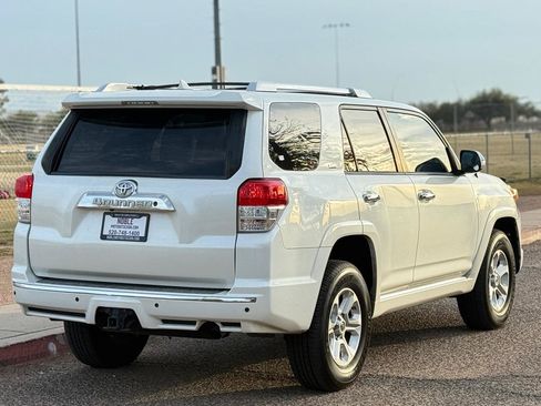 Used 2011 Toyota 4Runner SR5 w/ Premium Pkg w/Leather AWD/4WD image 5