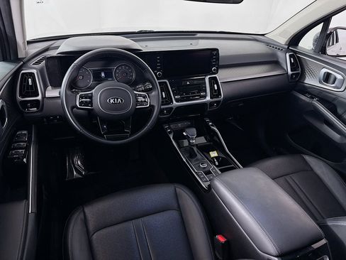 Used 2021 Kia Sorento SX image 19