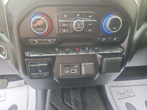 Used 2022 Chevrolet Silverado 2500 LT w/ Convenience Package AWD/4WD image 15
