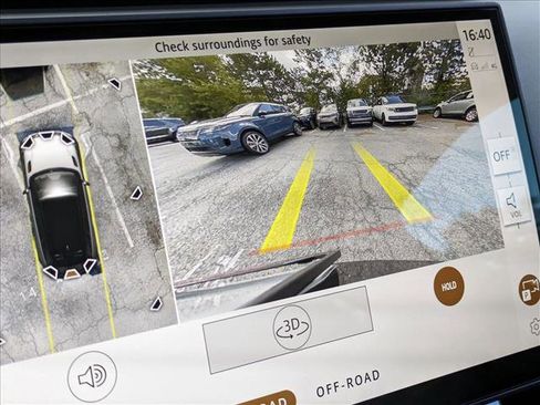 Used 2026 Land Rover Range Rover Velar Dynamic SE image 13