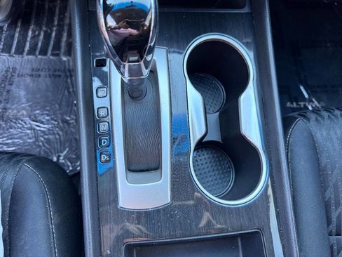 Used 2018 Nissan Altima 2.5 SV FWD image 23