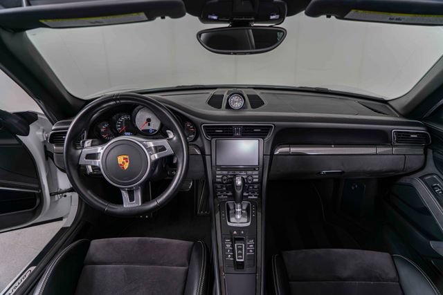 Used 2016 Porsche 911 Carrera GTS RWD image 17