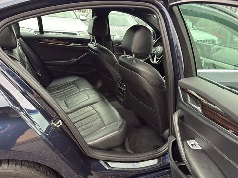 Used 2018 BMW 530e xDrive image 26