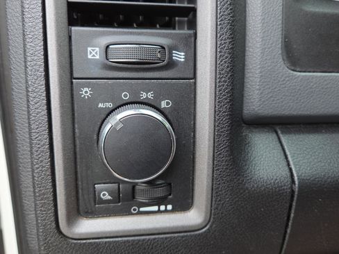 Used 2013 RAM 1500 Tradesman w/ PWR & Remote Entry Group image 25