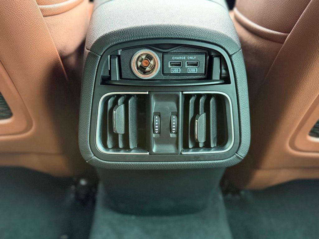 Used 2022 Maserati Levante GT AWD/4WD image 52