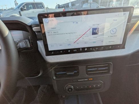 New 2026 Ford Maverick XLT w/ XLT Luxury Package FWD image 22