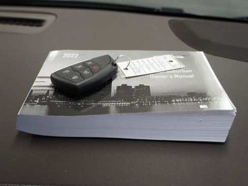 Used 2022 Chevrolet Tahoe Z71 w/ Z71 Off-Road Package AWD/4WD image 45