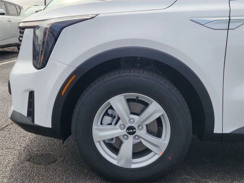 New 2026 Kia Sorento LX image 5