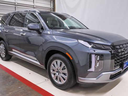 Certified 2025 Hyundai Palisade SEL FWD image 5