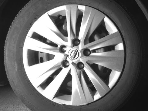 Used 2025 Nissan Sentra S FWD image 13