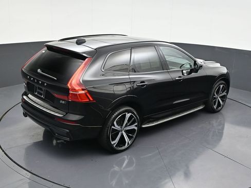 Certified 2022 Volvo XC60 B5 R-Design w/ Advanced Package image 25