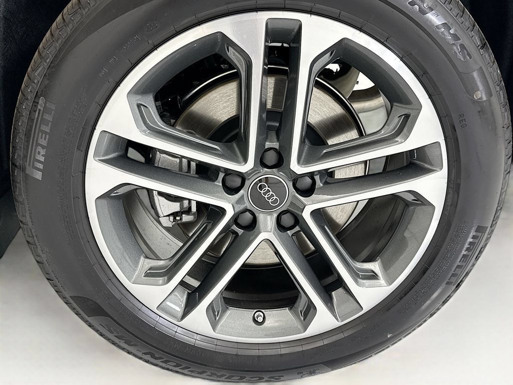 Used 2026 Audi Q5 Premium Plus w/ Premium Plus AWD/4WD image 30