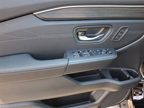 New 2026 Honda Pilot Touring image 9