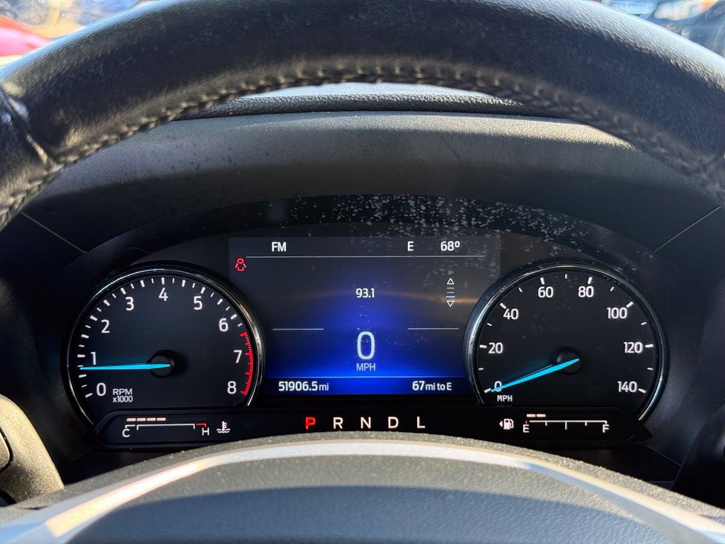 Used 2022 Ford Explorer XLT w/ Equipment Group 202A AWD/4WD image 14