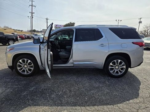 Used 2020 Chevrolet Traverse Premier image 9