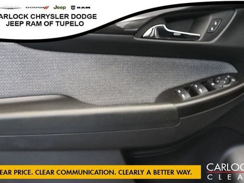 Used 2025 Chevrolet TrailBlazer LT AWD/4WD image 27