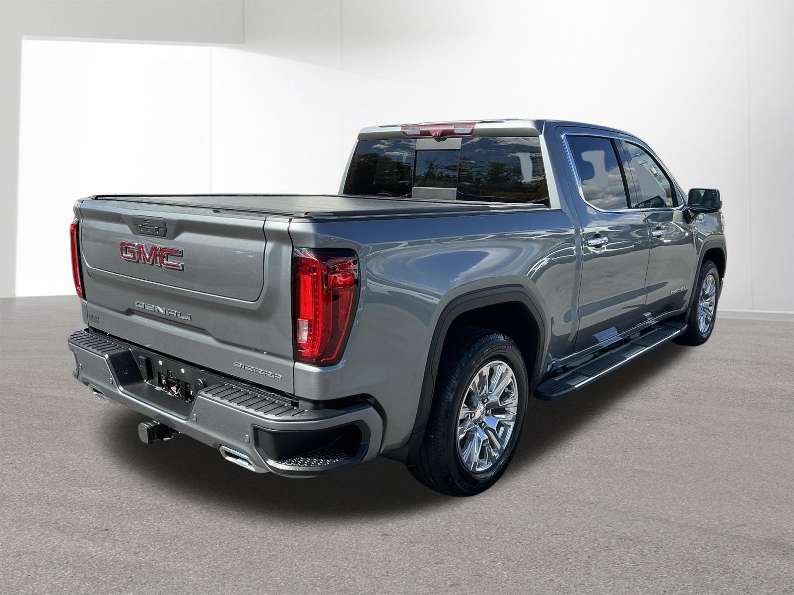 Used 2020 GMC Sierra 1500 Denali w/ Technology Package AWD/4WD image 7
