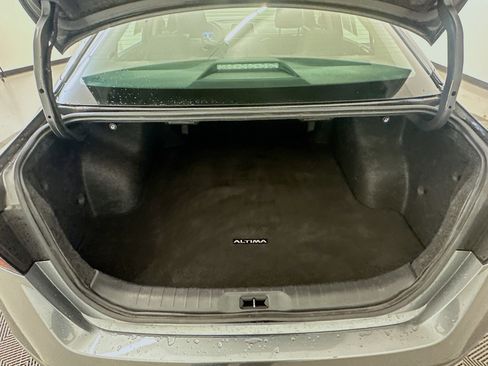 Used 2025 Nissan Altima 2.5 SV image 29
