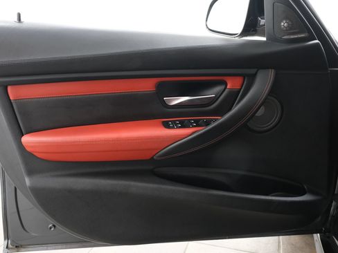 Used 2016 BMW M3 RWD image 27
