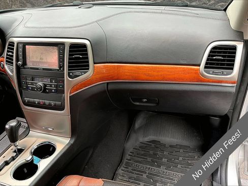 Used 2013 Jeep Grand Cherokee Overland w/ Advance Technology Group AWD/4WD image 12