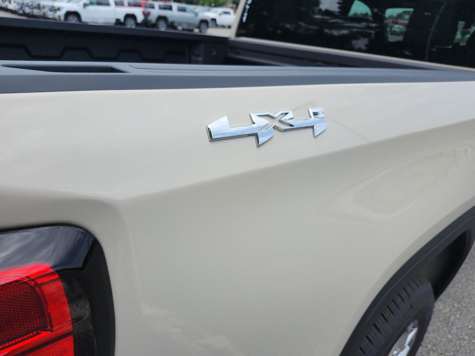 New 2026 GMC Sierra 1500 SLE AWD/4WD image 6