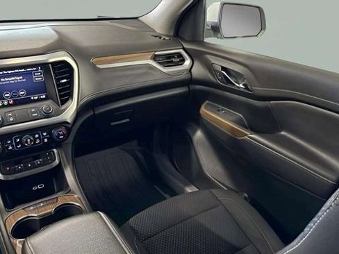 Used 2023 GMC Acadia SLE w/ Driver Convenience Package image 28