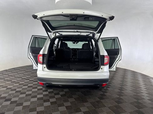 Used 2022 Honda Pilot Black Edition image 17